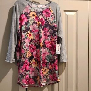 NWT 2xl Watercolor floral Randy T shirt